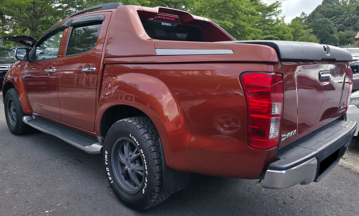 2015 (Reg 2016) Isuzu D-MAX DC 3.0 A V-CROSS SAFARI 4WD (AT) - (SS8281X)