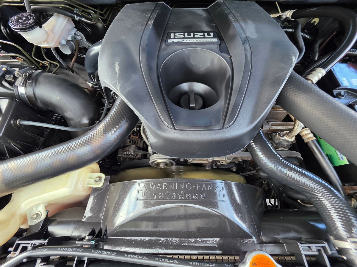 2015 (Reg 2016) Isuzu D-MAX DC 3.0 A V-CROSS SAFARI 4WD (AT) - (SS8281X)