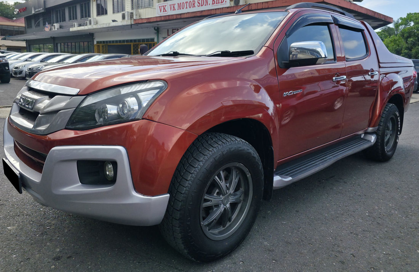 2015 (Reg 2016) Isuzu D-MAX DC 3.0 A V-CROSS SAFARI 4WD (AT) - (SS8281X)