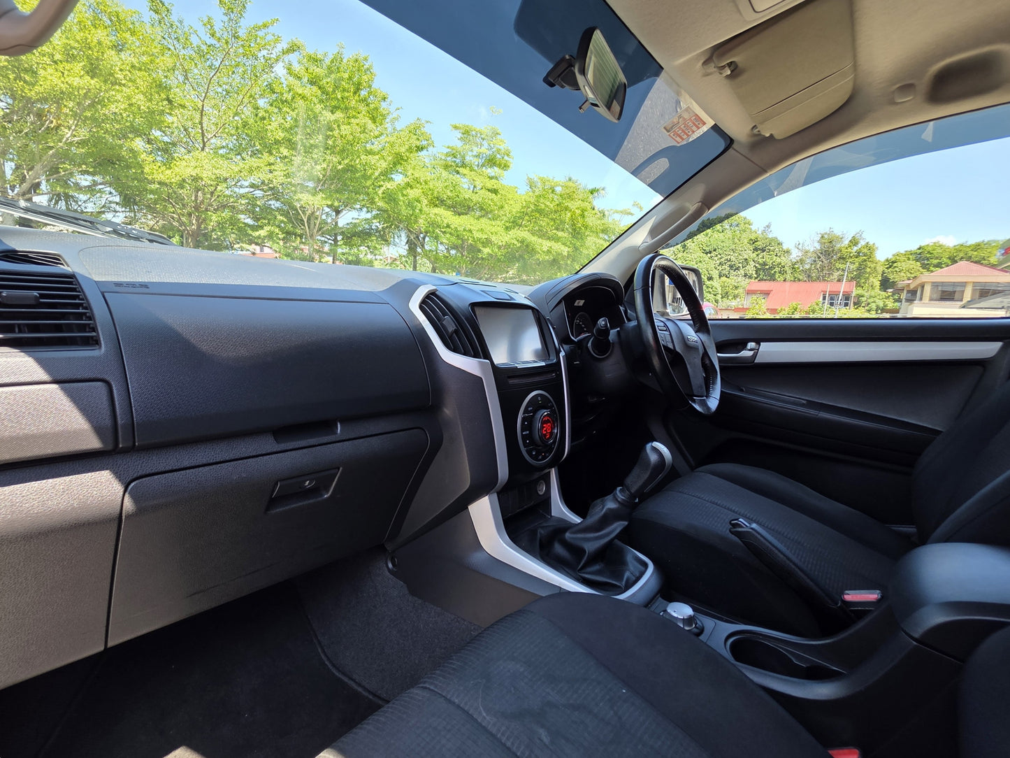 2017 Isuzu D-MAX D/CAB 3.0 M (HI-RIDE) VGS 4WD (MT) - (SAC1831F)