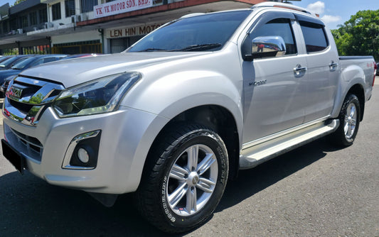 2017 Isuzu D-MAX DC V-CROSS 3.0 M (HI) VGS 4WD (MT) - (SAC1831F)