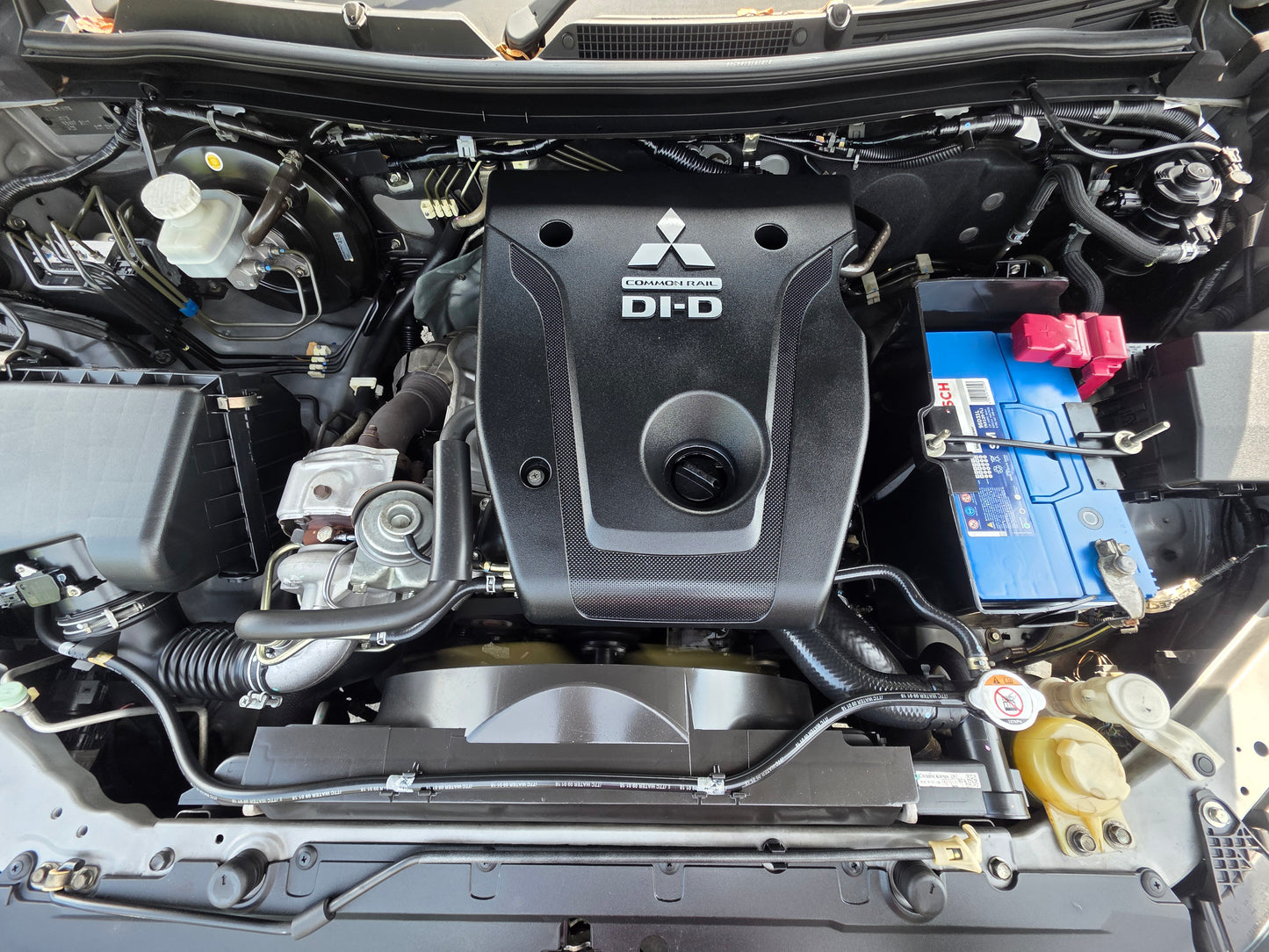2018 Mitsubishi TRITON D/CAB 2.4 A VGT 4WD (AT) - (VCQ6689)