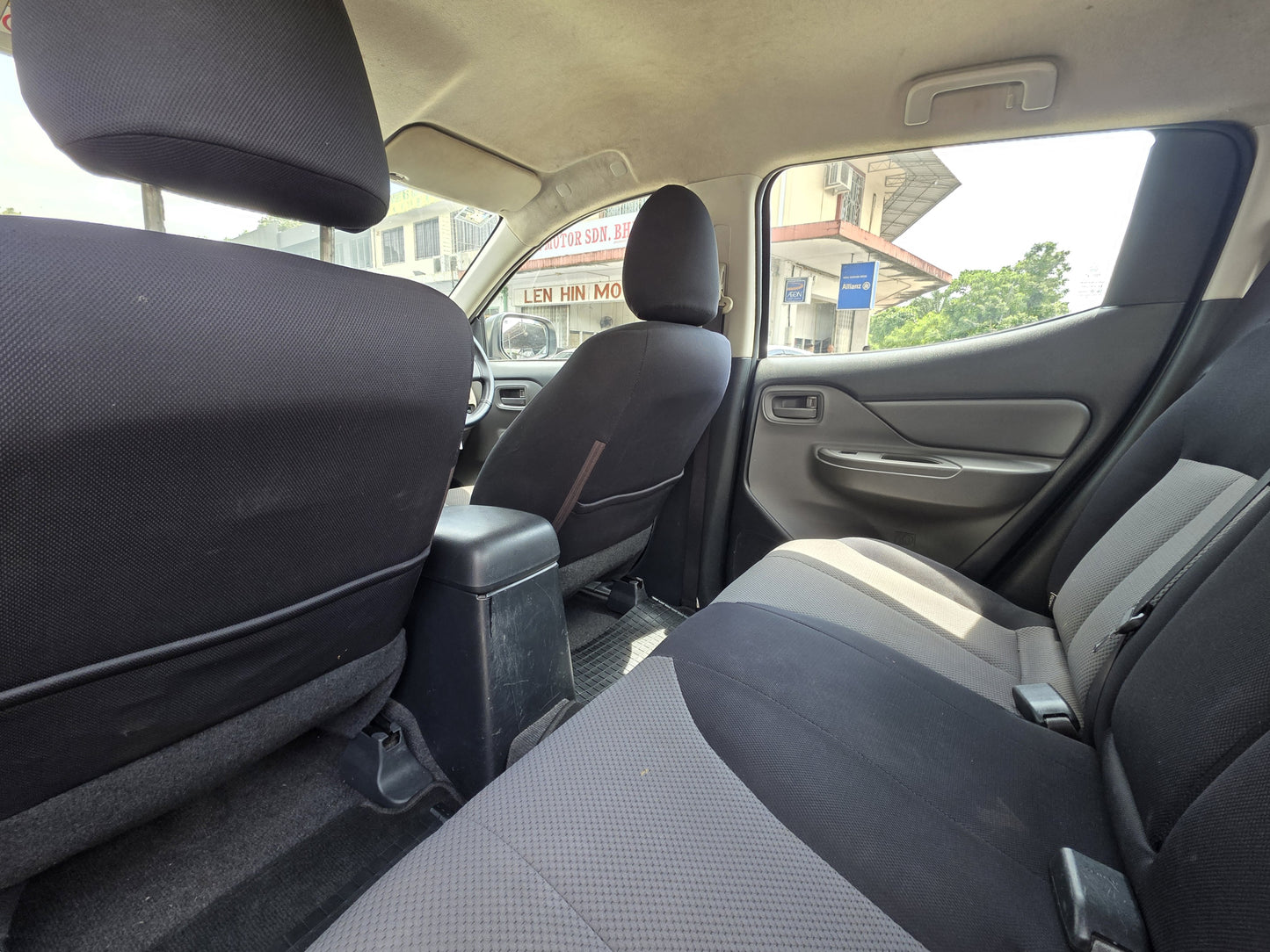 2018 Mitsubishi TRITON D/CAB 2.5 M QUEST 4x2 2WD (PICK UP) (MT) - (VCK8067)