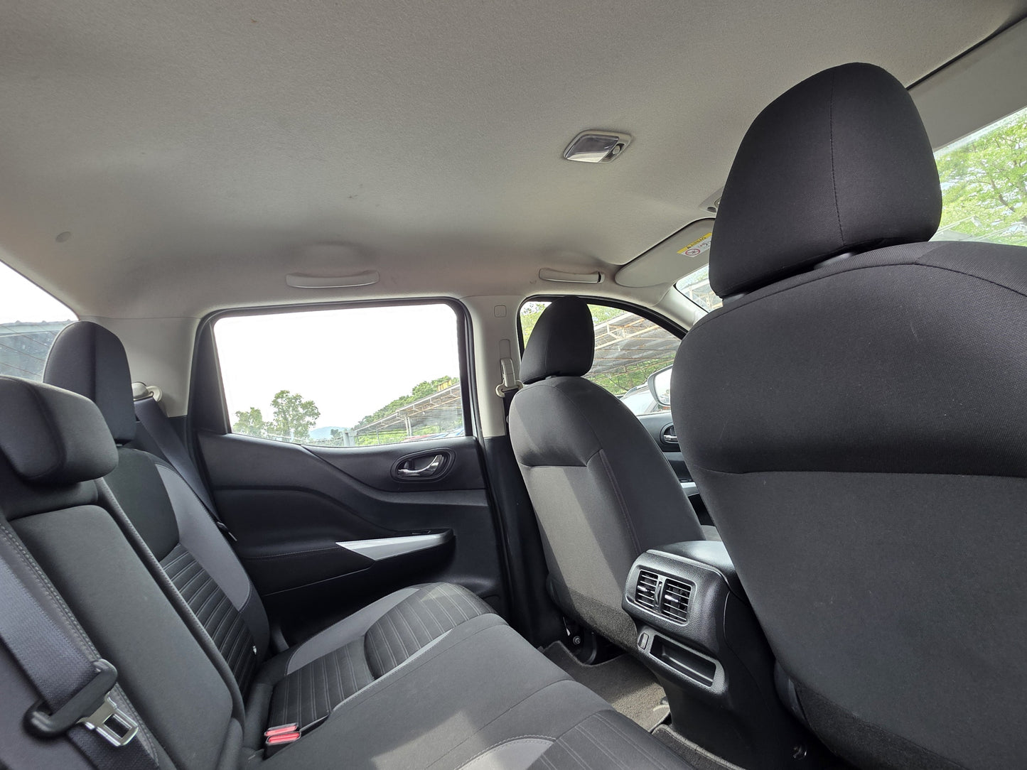 2021 Nissan NAVARA DC 2.5 A SE 4WD FL (AT) - (VGQ6825)