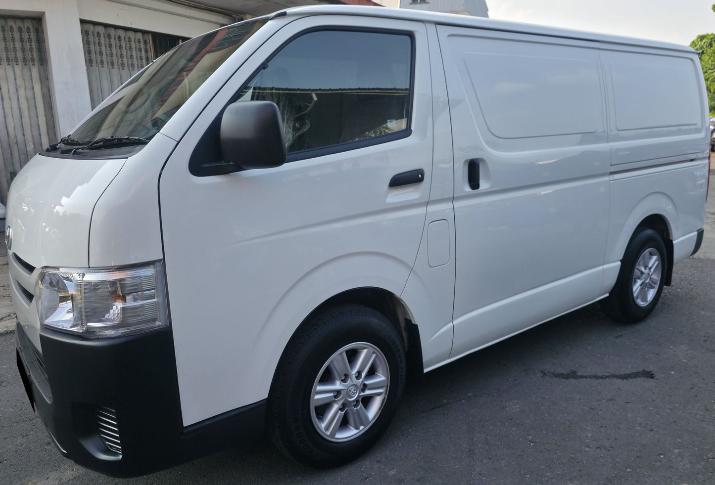 2017 Toyota HIACE KDH200 2.5 M (MT) - (SAC5579D)