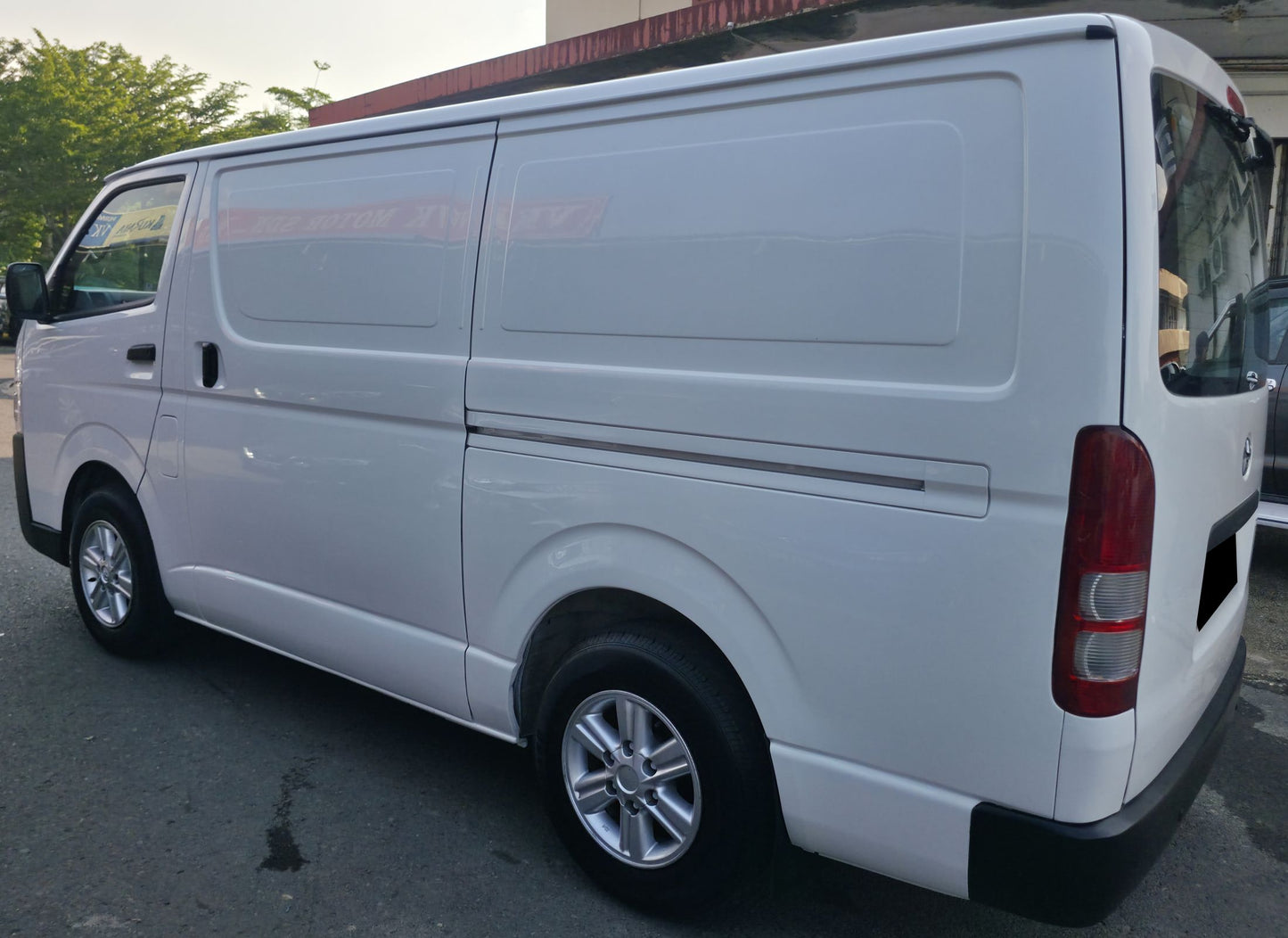 2017 Toyota HIACE KDH200 2.5 M (MT) - (SAC5579D)