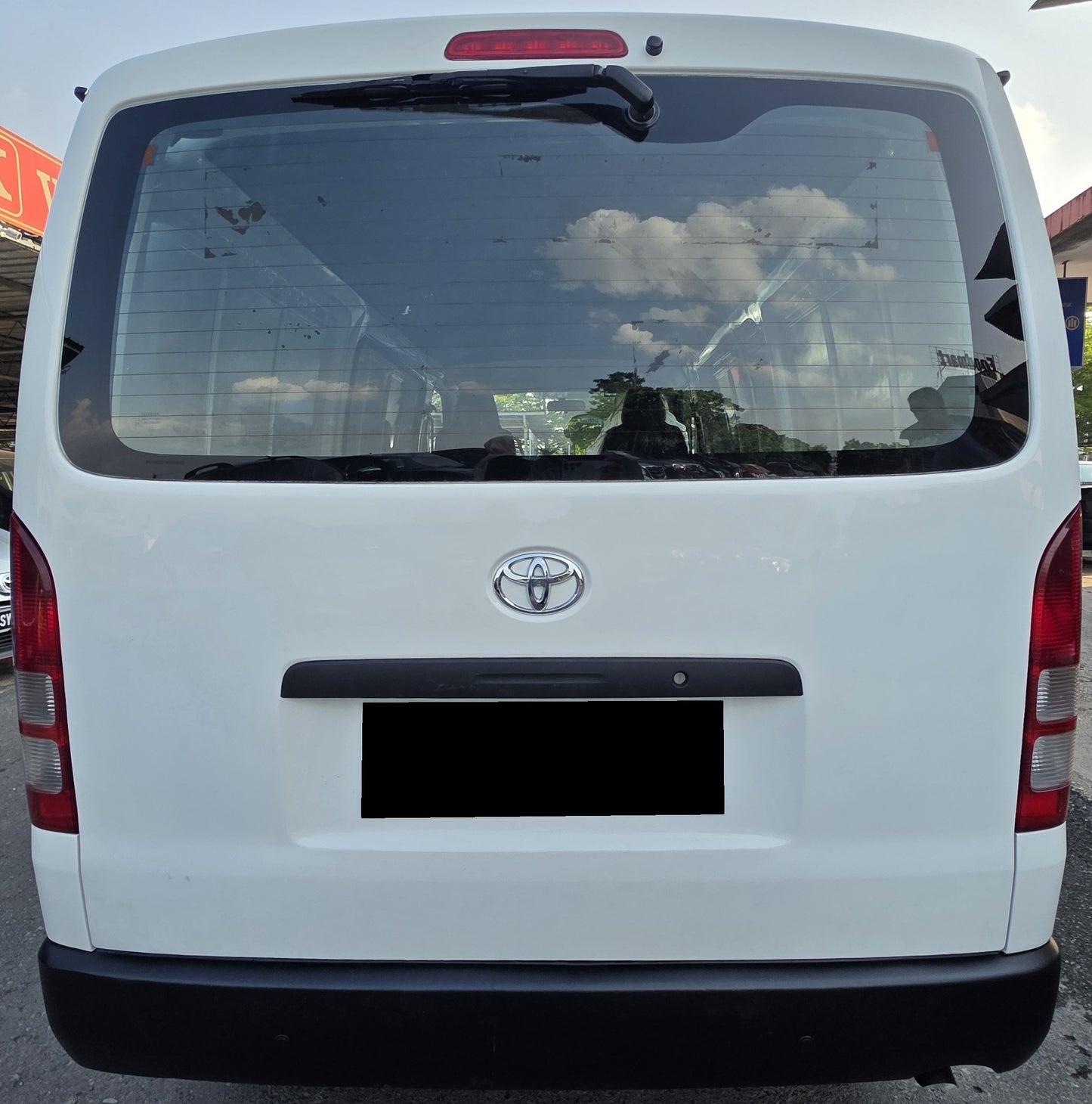 2017 Toyota HIACE KDH200 2.5 M (MT) - (SAC5579D)