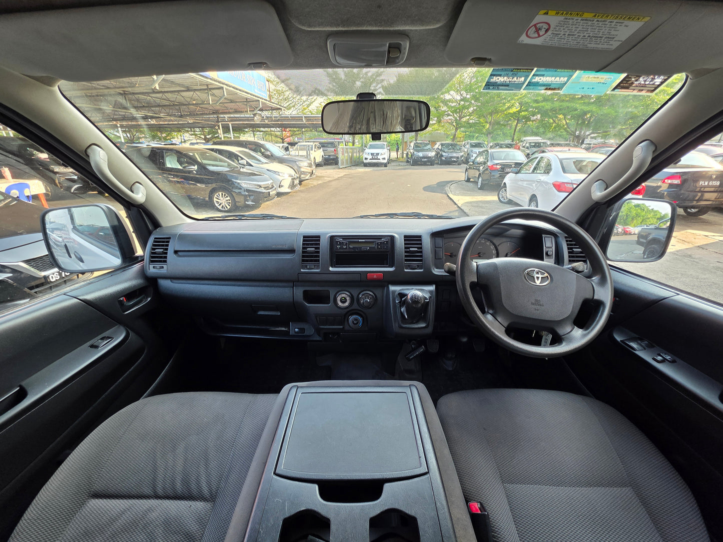 2017 Toyota HIACE KDH200 2.5 M (MT) - (SAC5579D)