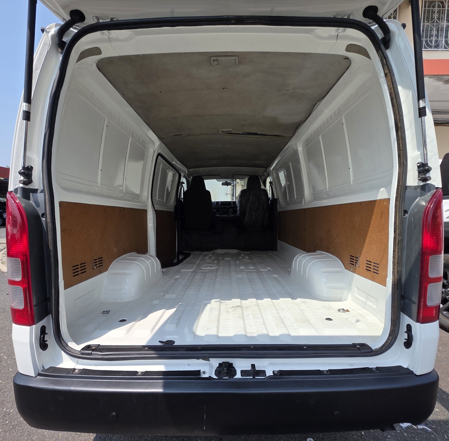 2017 Toyota HIACE KDH200 2.5 M (MT) - (SAC5579D)