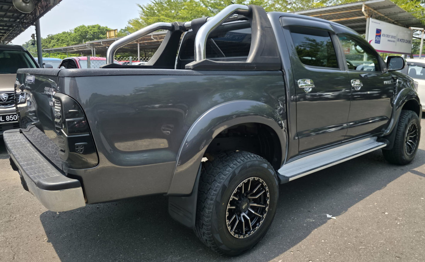 2015 Toyota HILUX D/CAB 2.5 A G (TRD BODYKITS) 4X4 FL VNT (AT) - (JRF6716)