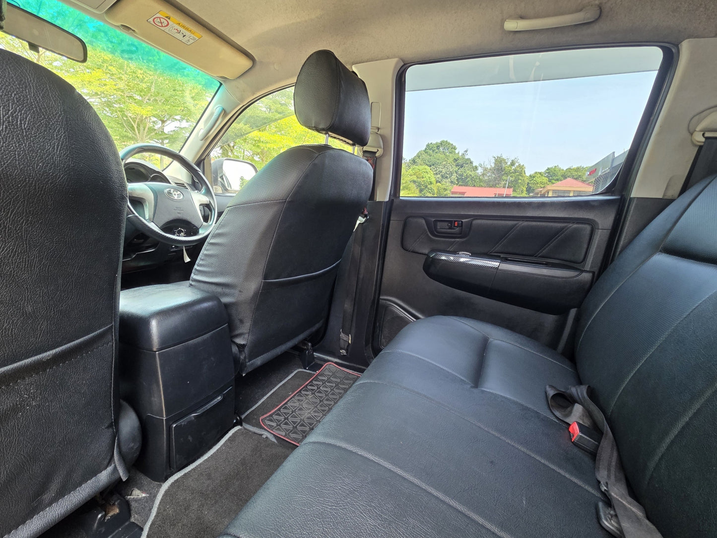 2015 Toyota HILUX D/CAB 2.5 A G (TRD BODYKITS) 4X4 FL VNT (AT) - (JRF6716)