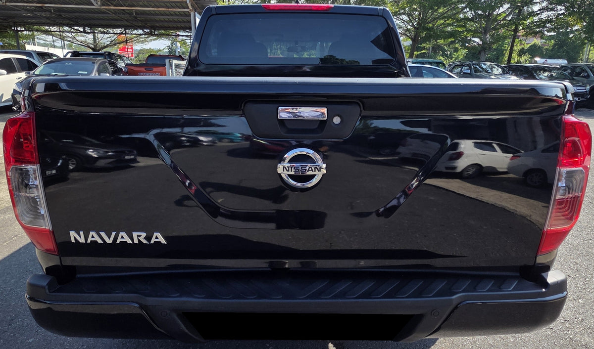 2017 Nissan NVARA NP300 D/CAB 2.5 A SE (AT) - (SAC2372E)