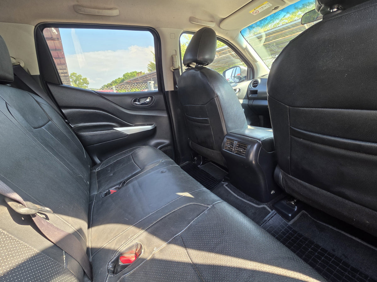 2017 Nissan NVARA NP300 D/CAB 2.5 A SE (AT) - (SAC2372E)