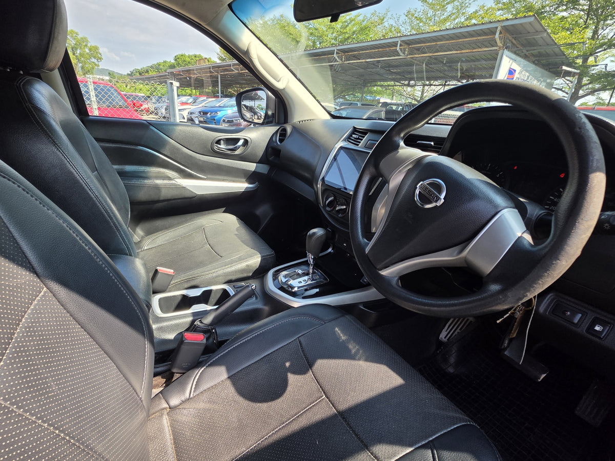 2017 Nissan NVARA NP300 D/CAB 2.5 A SE (AT) - (SAC2372E)