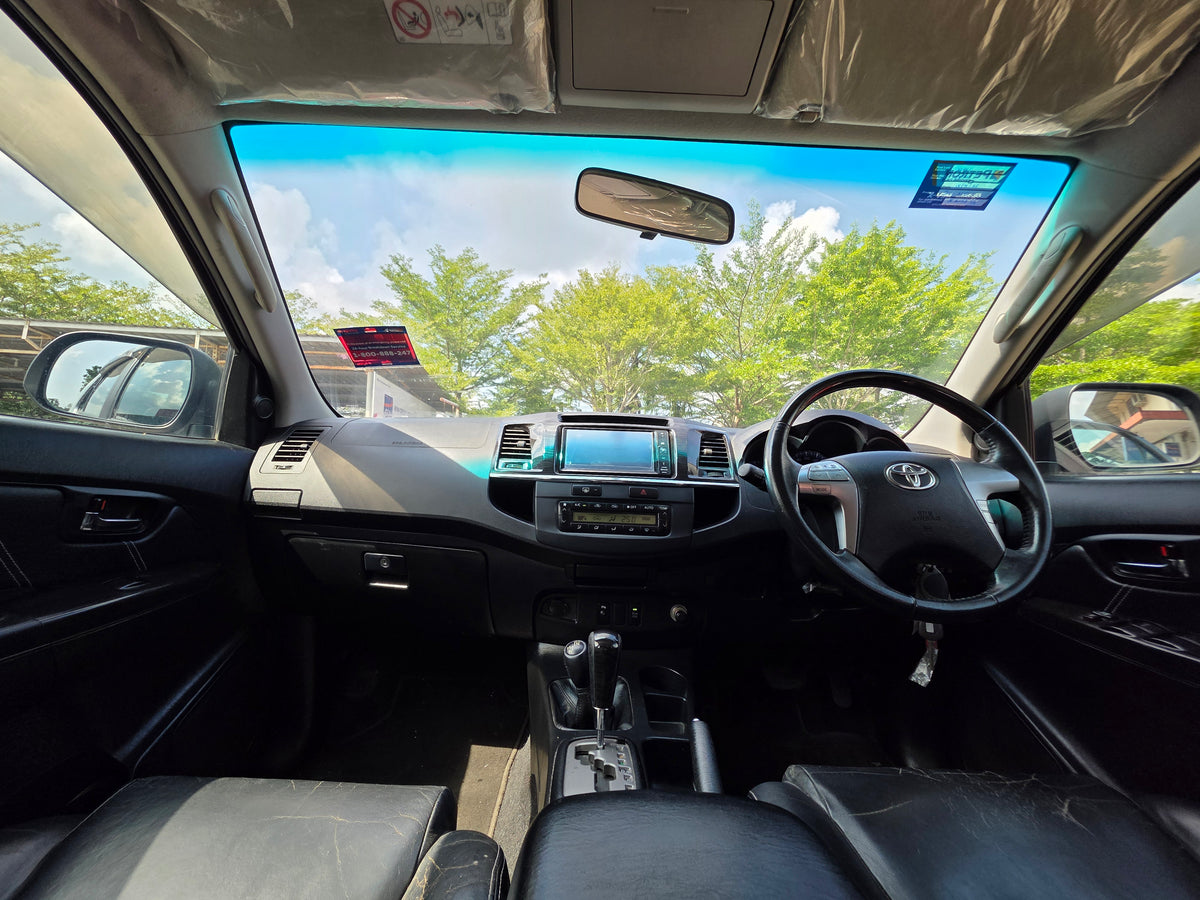 2015 Toyota FORTUNER 2.7 A V TRD 4WD FL 4X4 (AT) - (QMY2275)