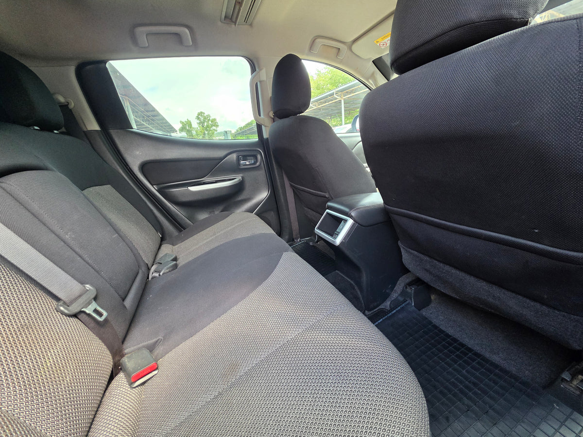 2022 Mitsubishi TRITON DC 2.4 M PREM MS 4WD FL (MT) - (QTX4476)
