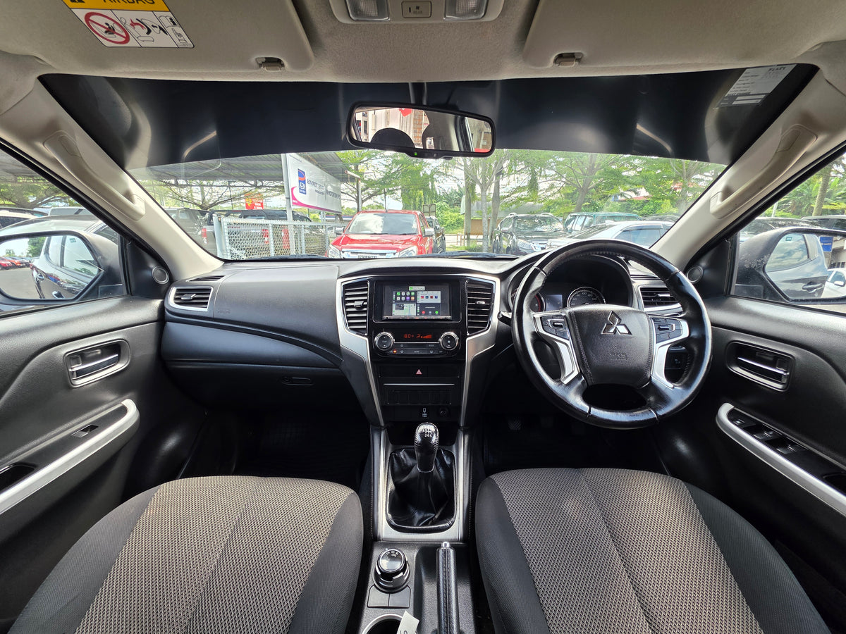 2022 Mitsubishi TRITON DC 2.4 M PREM MS 4WD FL (MT) - (QTX4476)