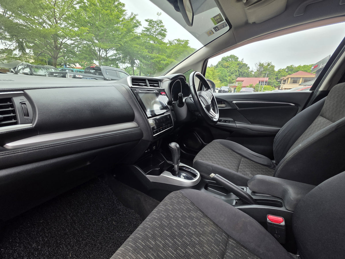 2015 Honda JAZZ 1.5 A V (MODULO KITS) I-VTEC FL (AT) - (JQR7101)