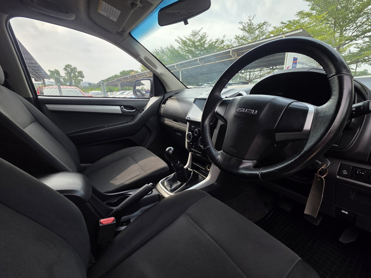 2021 Isuzu D-MAX DC 1.9 HI-RIDE PREM 4WD (MT) - (SYL5074)