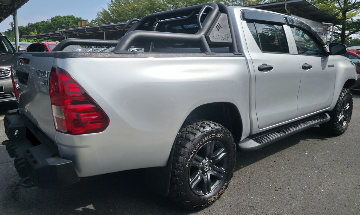 2023 Toyota HILUX D/CAB 2.4 M VNT FL 4WD (MT) - (BRK1668)