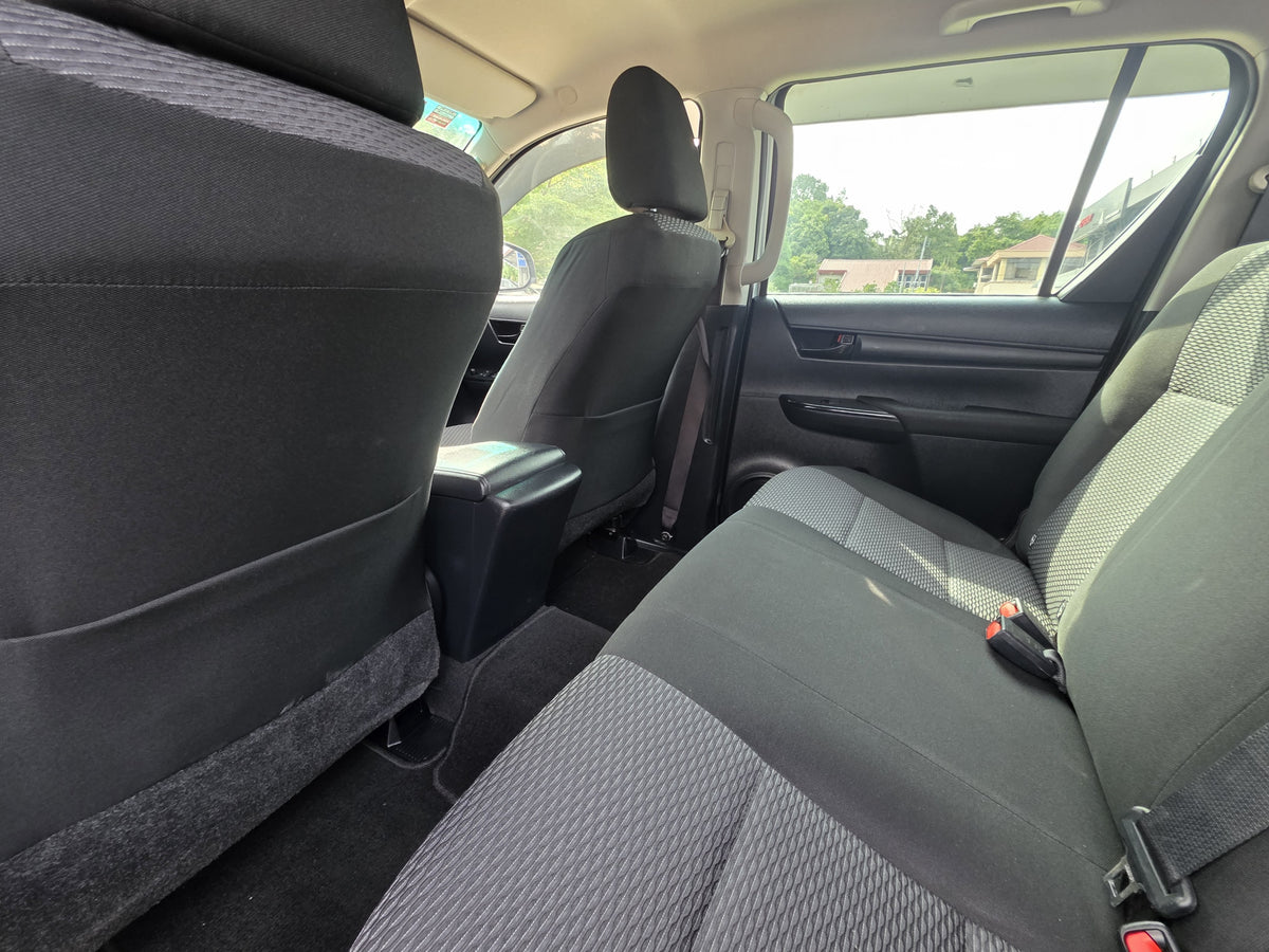 2023 Toyota HILUX D/CAB 2.4 M VNT FL 4WD (MT) - (BRK1668)