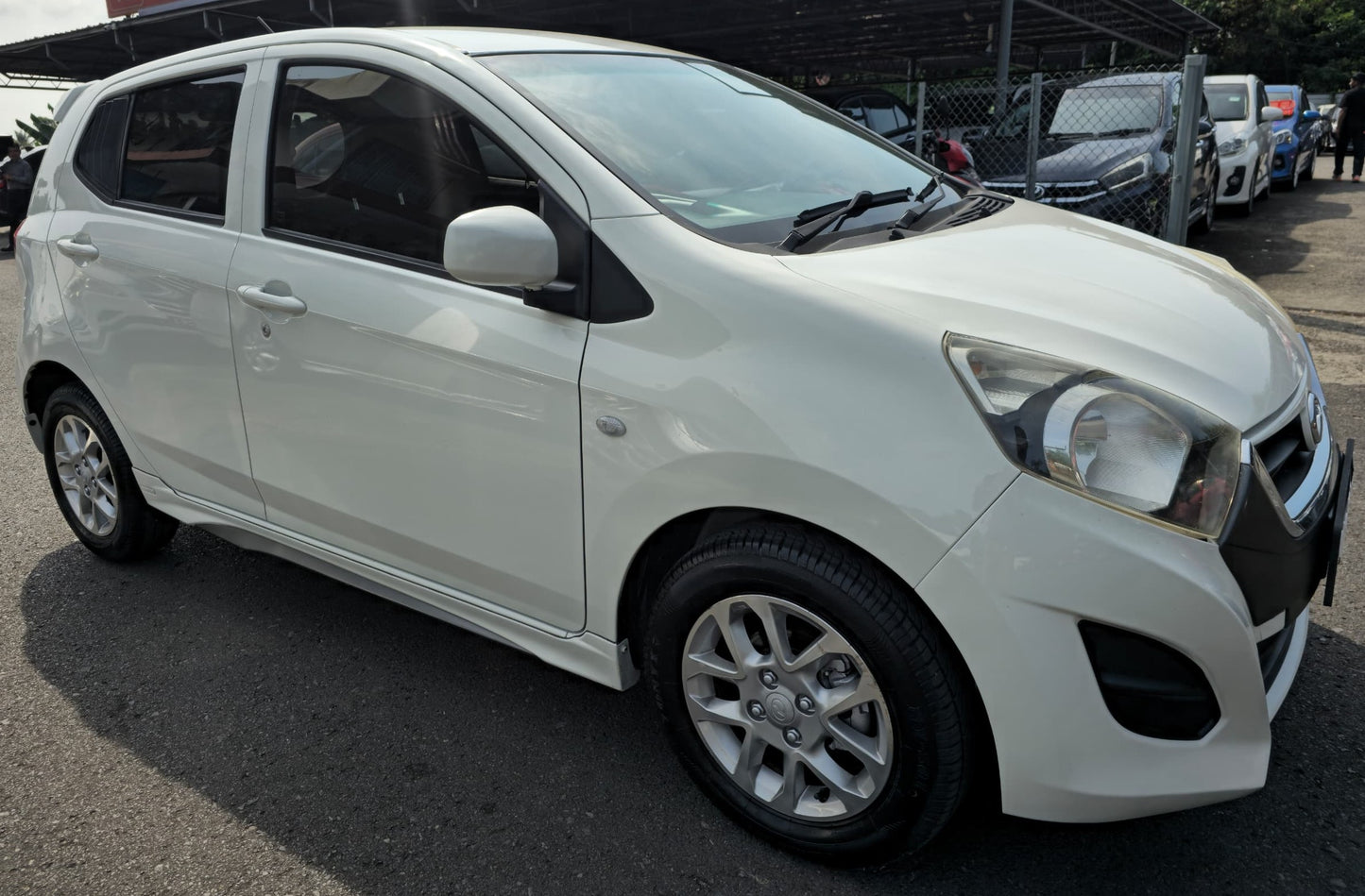 2016 Perodua AXIA 1.0 M - 1000 GEAR UP (MT)