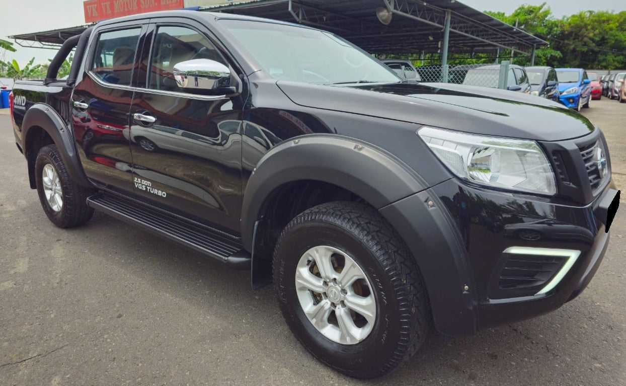 2018 Nissan NAVARA NP300 D/CAB 2.5 A (TYPE SE) 4WD (AT)