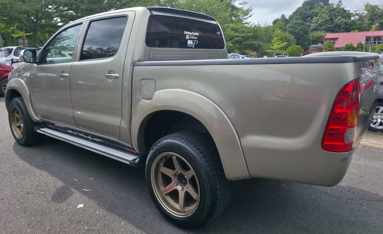 2009 Toyota HILUX D/CAB 2.5 M (G) TURBO 4WD (MT)
