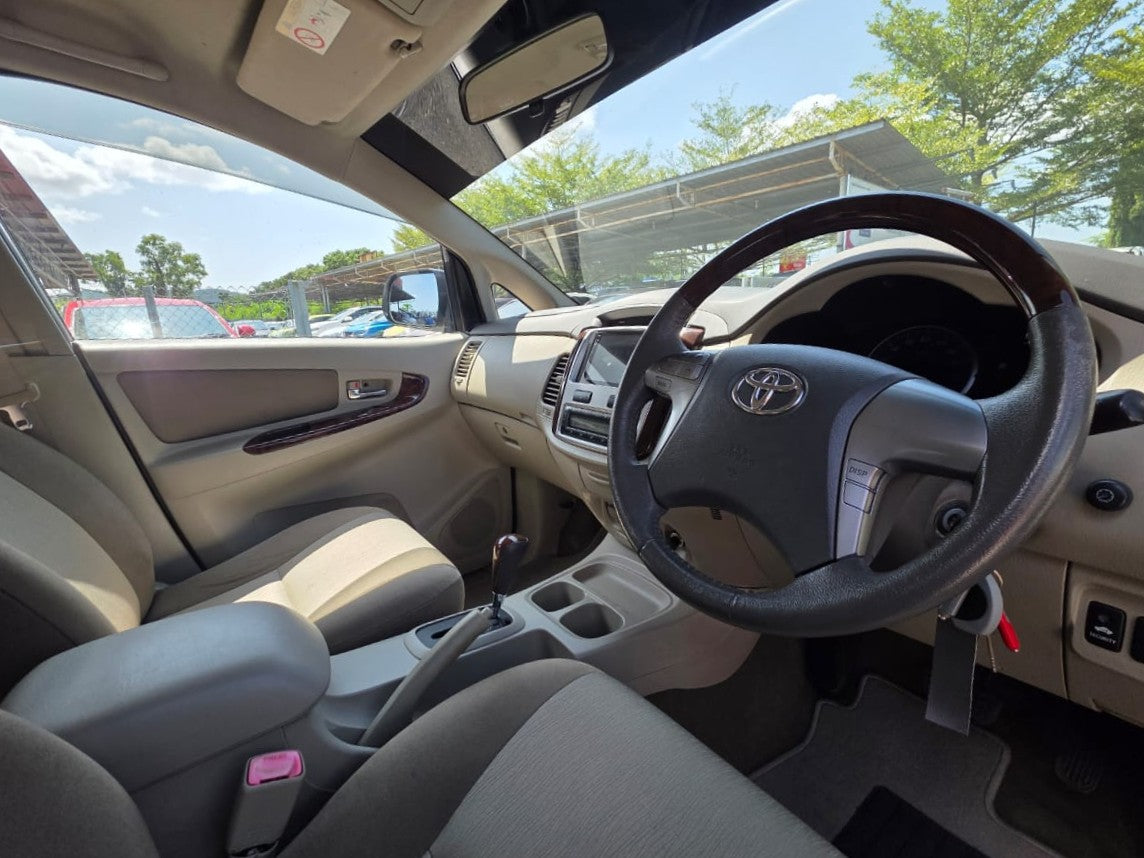2013 Toyota INNOVA 2.0 A G FL (AT) - (SS3343U)