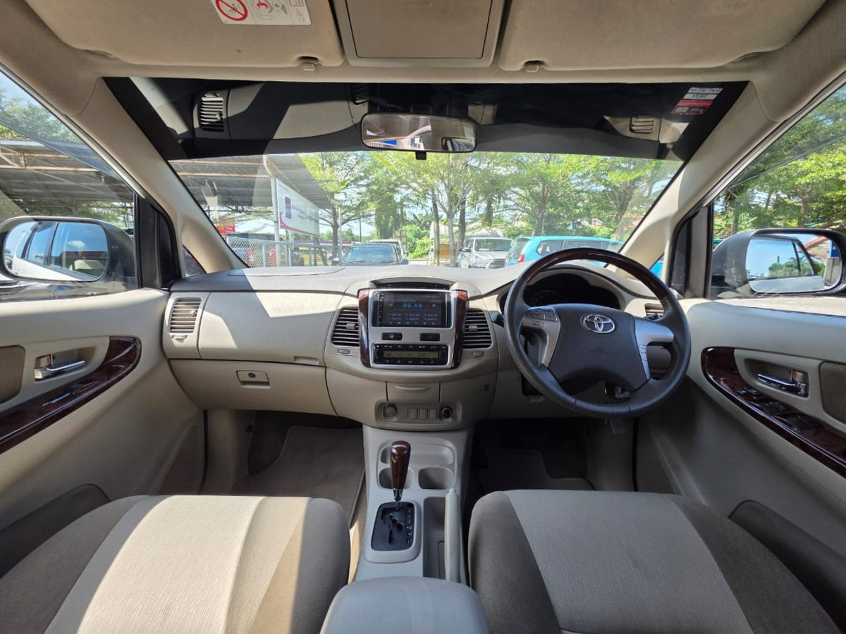 2013 Toyota INNOVA 2.0 A G FL (AT) - (SS3343U)